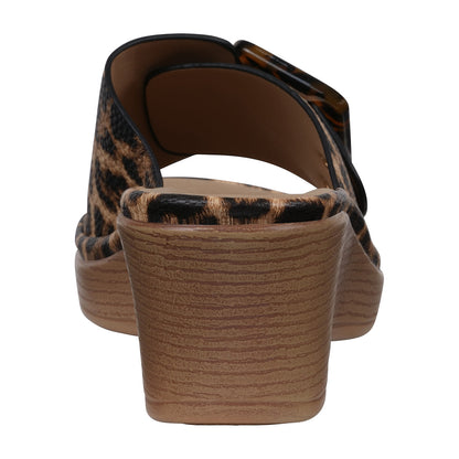 Leopard wedge sandals with buckle detail, photo 4 of 5