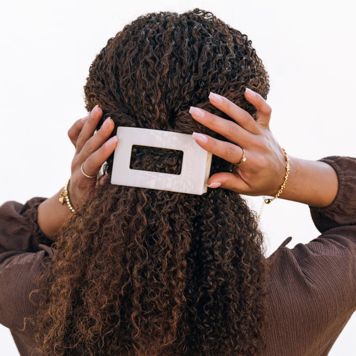 Medium beige flat rectangle hair clip, photo 1 of 5