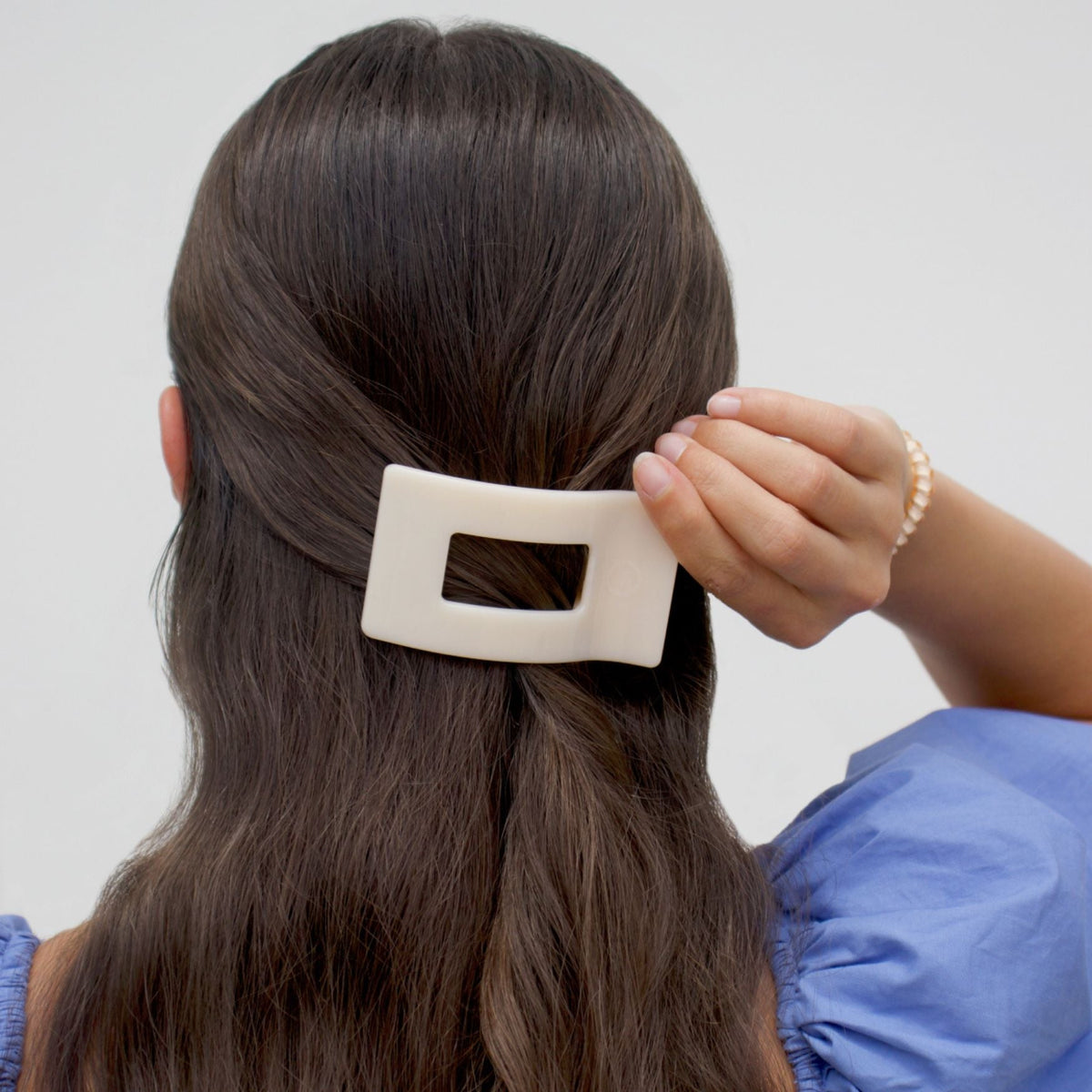Small beige flat rectangle hair clip, photo 1 of 5