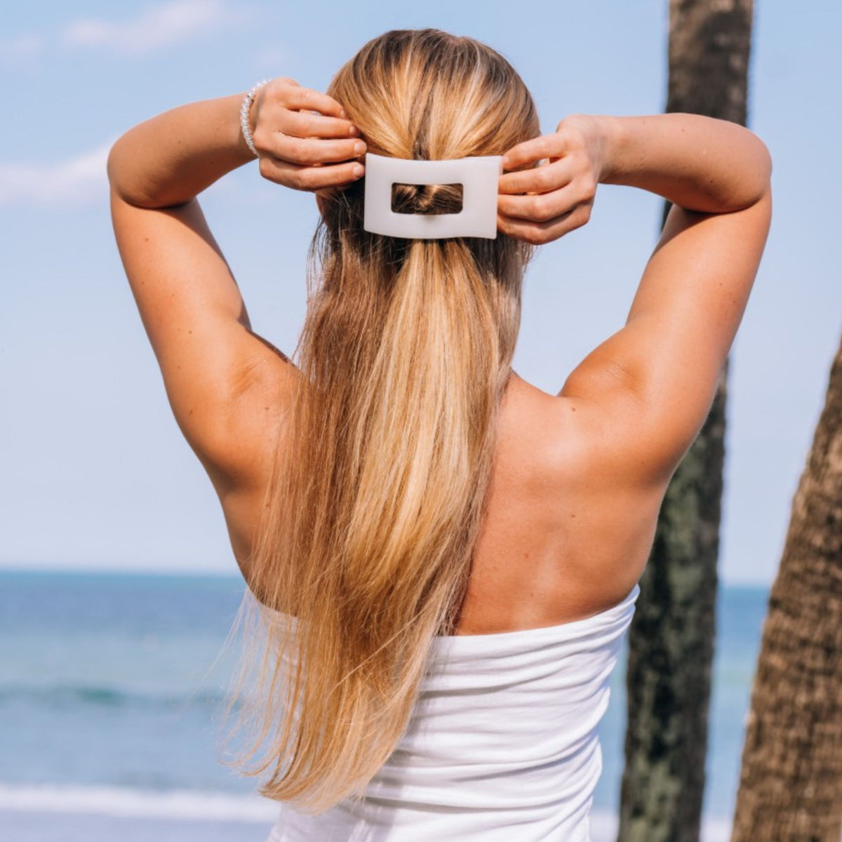 Large white flat rectangle hair clip, photo 1 of 5