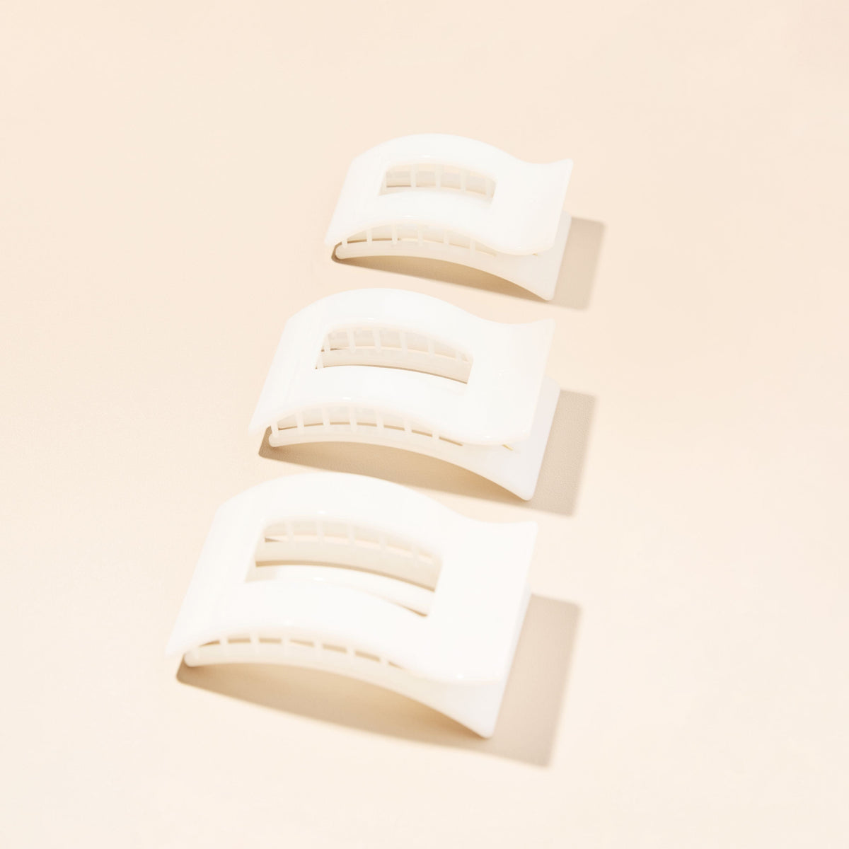 Small white flat rectangle hair clip, photo 5 of 5